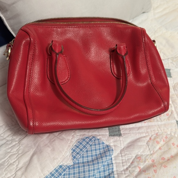 Coach - Picture 2 of 5